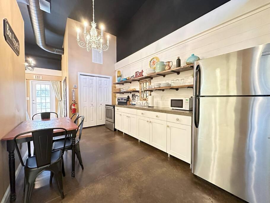 Haven At Hazel~Downtown Loft Apartment Demorest Exterior photo