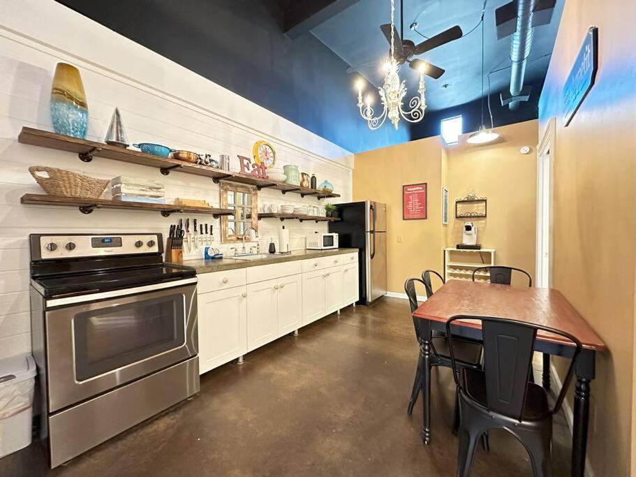 Haven At Hazel~Downtown Loft Apartment Demorest Exterior photo